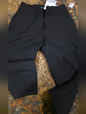 4/$25 Deal! Reitmans Black Petite Capri Pants